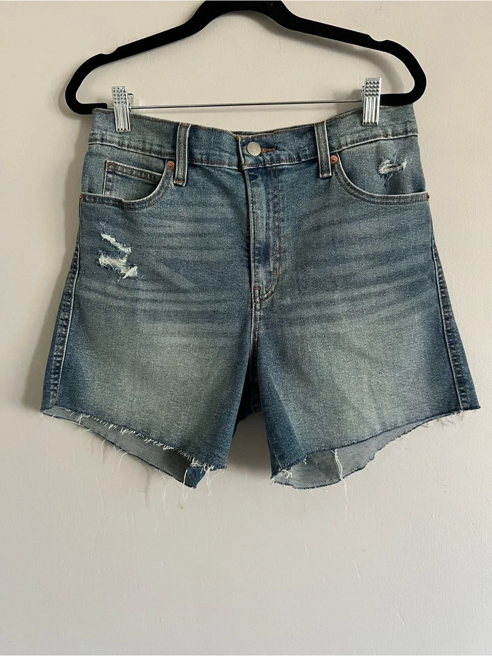 Levi’s Heritage Mid-Rise Cut Off Denim Shorts Sz 8